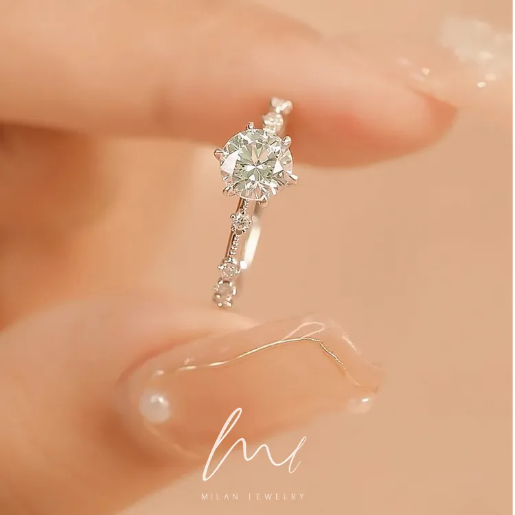 秘蓝 925银莫桑石戒指 偏爱钻戒/小众设计轻奢气质求婚结婚戒单戒