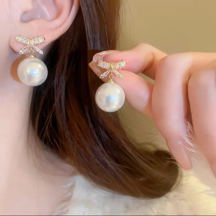 铜合金亚克力耳饰 时尚高级感蝴蝶结锆石耳环甜美气质仙女耳饰