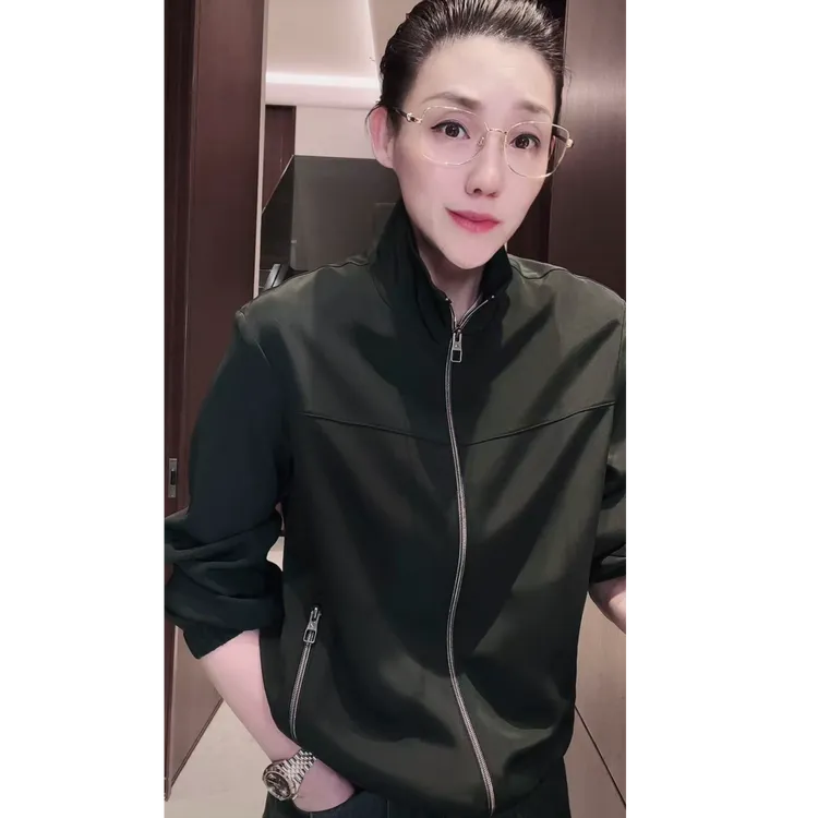 意大利小狗 双色 桑蚕 短外套 WT1163