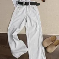 早春款宽松显瘦直筒牛仔裤2580