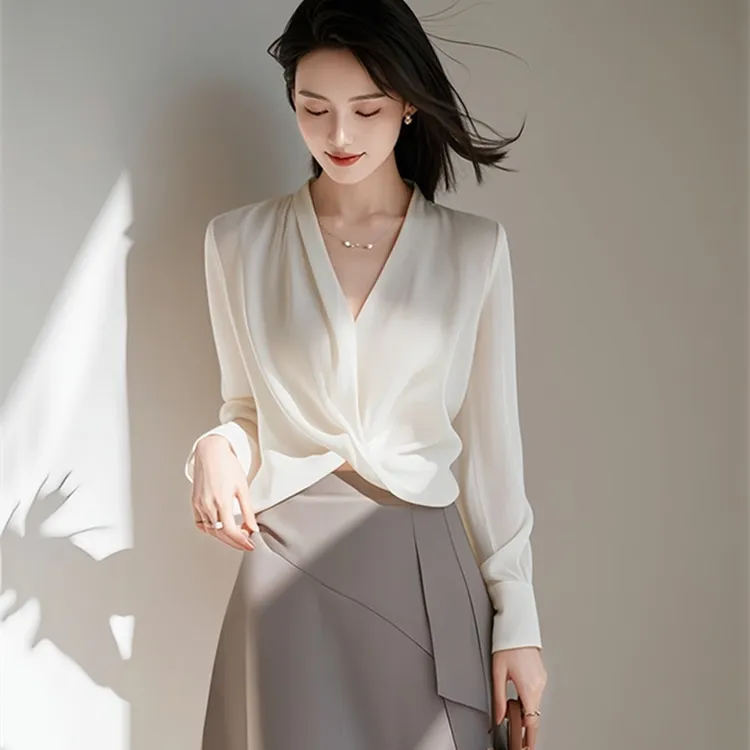 哥弟阿玛施正品专柜爆款法式优雅轻熟女款v领白色长袖衬衫女