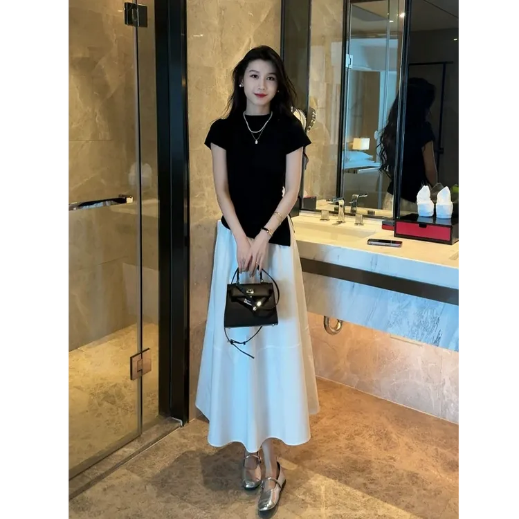 2025夏季时尚百搭两穿抽绳修身短袖衫+半身摆裙修身遮胯显瘦套装