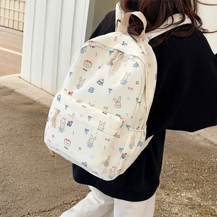 大容量休闲初中学生书包跨境新款可爱双肩包少女休闲旅行轻便背包