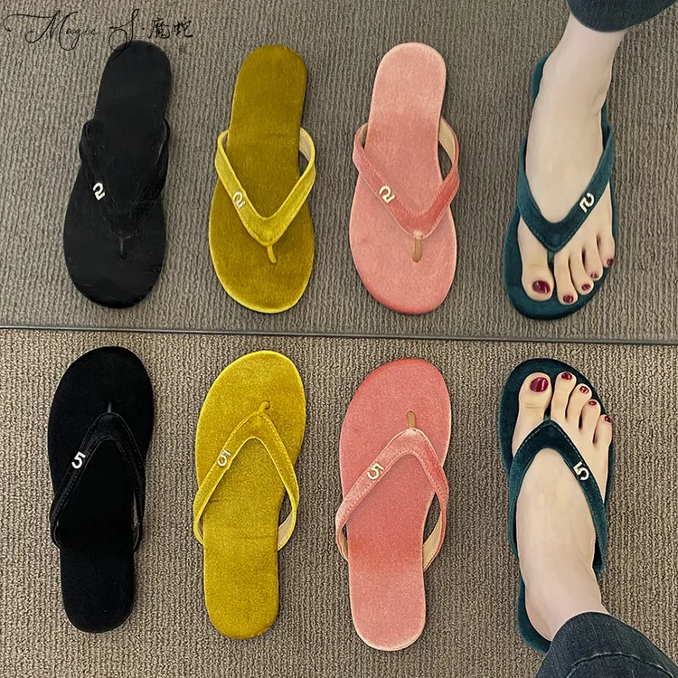 【万达撤柜】小香风橡塑夹趾拖鞋女外穿2025夏丝绒人字拖度假海滩水