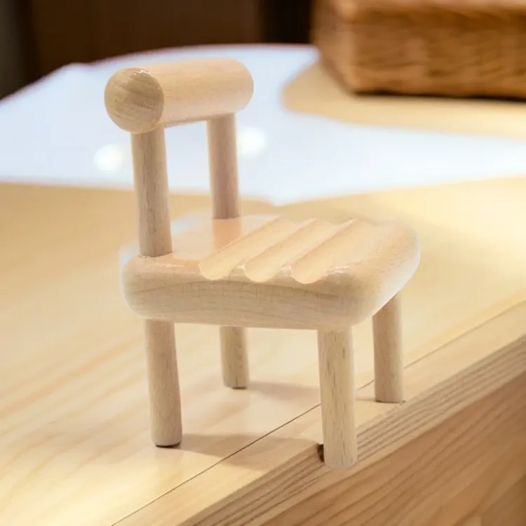 创意木质椅子板凳手机桌面平板支架追剧迷你学习便携可爱懒人专用