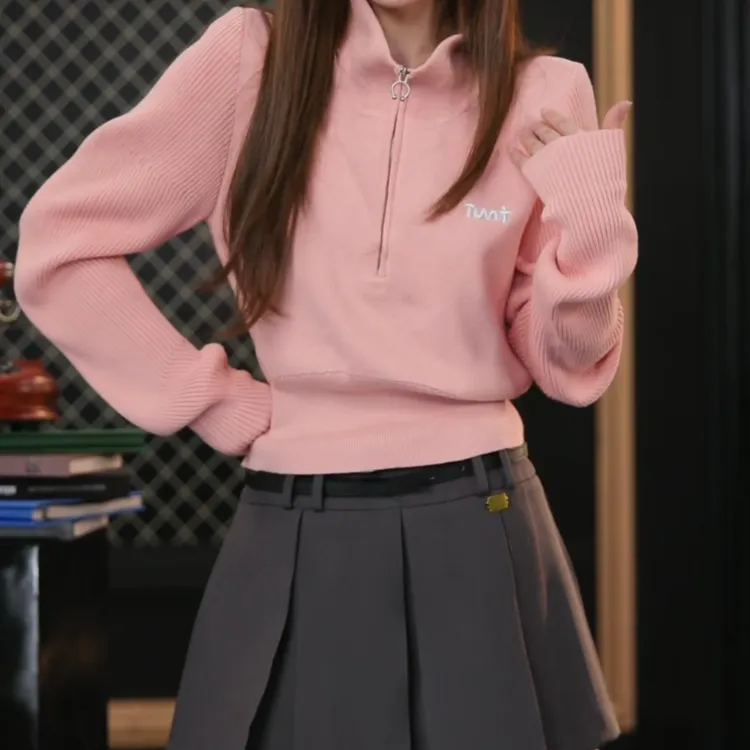 【少女气色 粉色】青春美少女 拉链半高领毛针织衫C6355