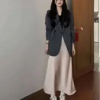 灰色西装外套女春秋免烫高级感百搭气质休闲西服