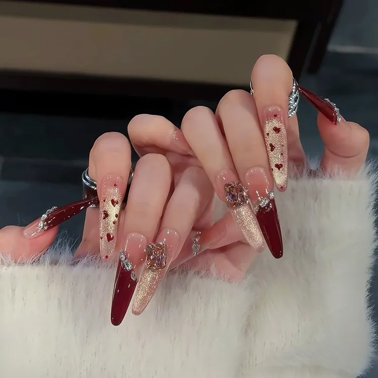 【蔷薇心事】秋冬高级红色爱心猫眼美甲穿戴甲片显白法式手工穿戴甲