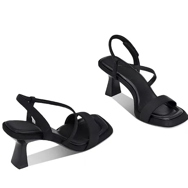 夏季女鞋软底不累脚显脚小方头通勤高跟一字凉鞋女女士黑色粗跟