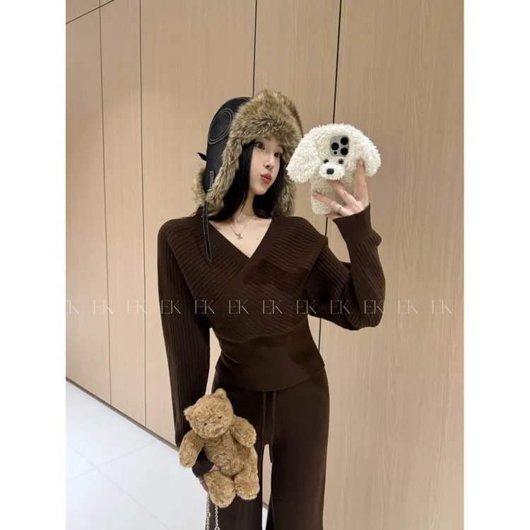 纯欲气质通勤针织套装女秋冬交叉V领上衣+垂感阔腿裤两件套360