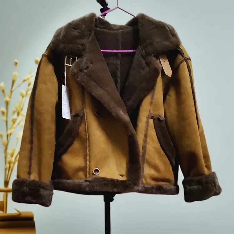 冬季新款短款外套女加绒加厚时尚休闲显瘦一体毛毛大衣洋气