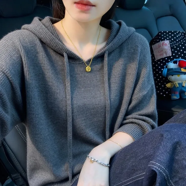 欧货超好看格雷系连帽针织衫2025秋冬长袖显瘦百搭气质慵懒风毛衣