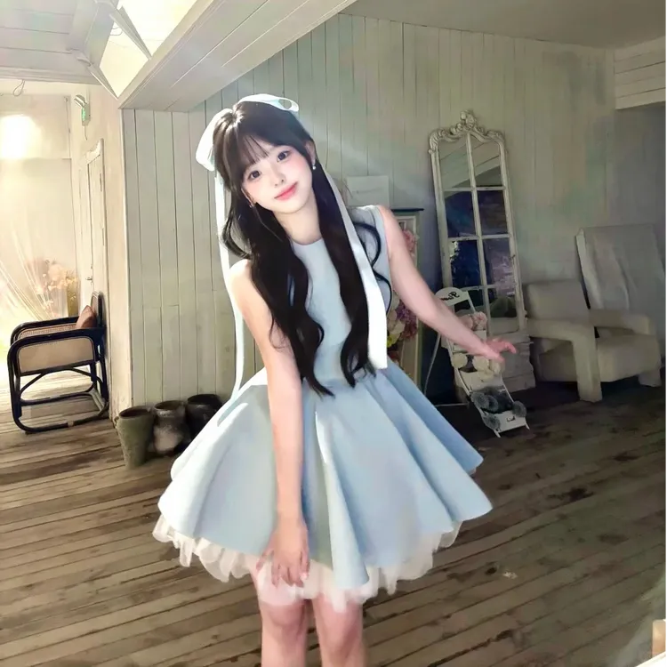 法式纯欲温柔风小众设计感无袖圆领连衣裙2025夏季新款收腰短裙女