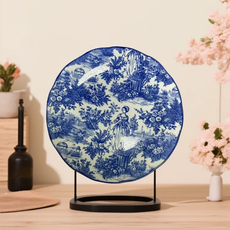 10.5英寸出口异形欧洲名画青花瓷陶瓷釉下彩大盘平盘手绘田园家用