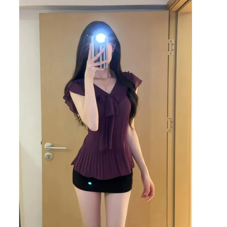 紫色荷叶边雪纺衫女蝴蝶结绑带压褶独特别致上衣黑色短裙两件套装