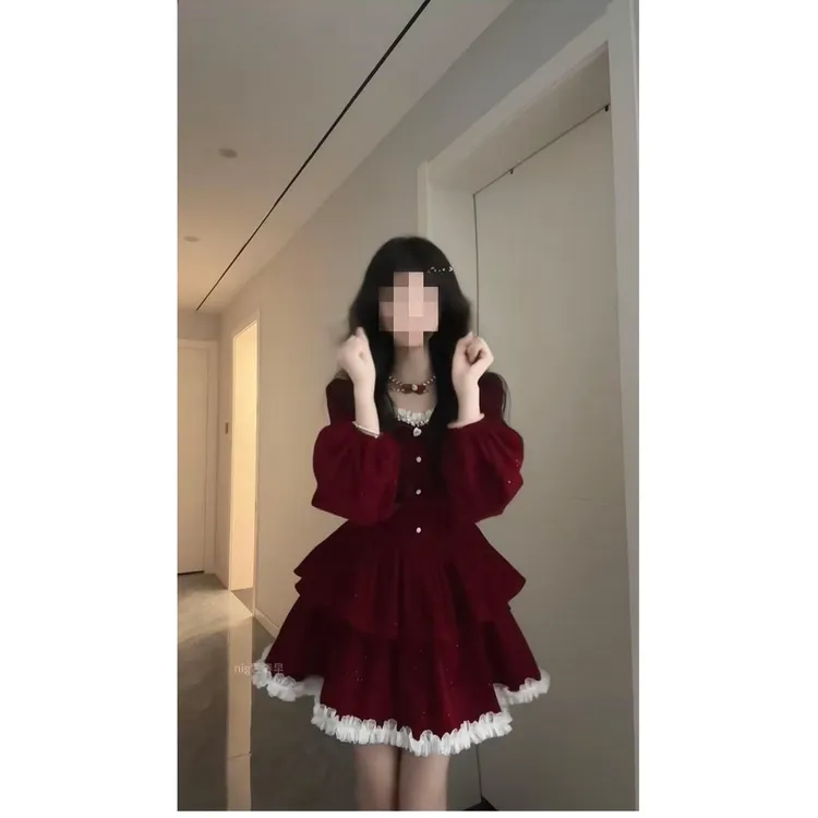 新年红色战袍连衣裙辣妹复古冬季纯欲风丝绒类似拼接收腰A字短裙