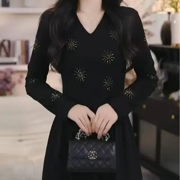 大婷婷秋季新款镶钻向日葵长袖优雅显瘦时髦法式连衣裙