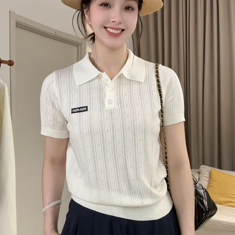 2025夏季新款MIU系POLO领竖纹镂空字母小标刺绣套头短袖针织衫
