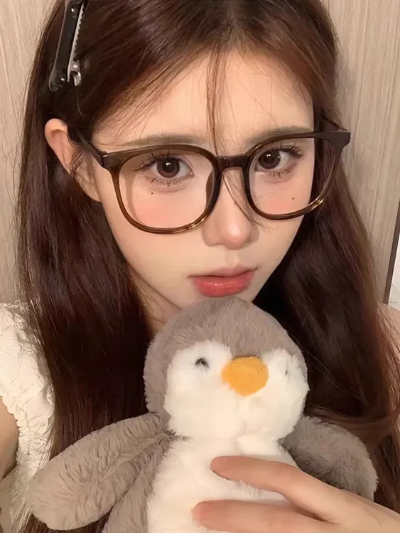 超轻韩系冷茶色眼镜可配度数防蓝光女方圆脸大框显瘦素颜神器显白商品图