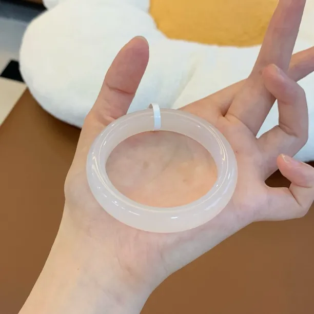 天然白色玉手镯新疆金丝玉手镯白月光手镯正圈荔枝冻玉镯子送礼物