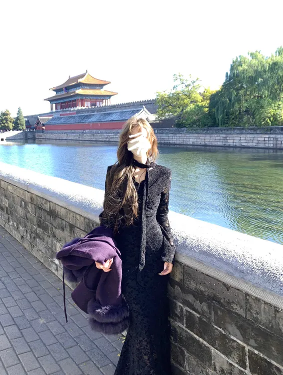 时光絮语 秋冬内搭打底裙v领蕾丝包臀鱼尾裙连衣裙女长裙3487#