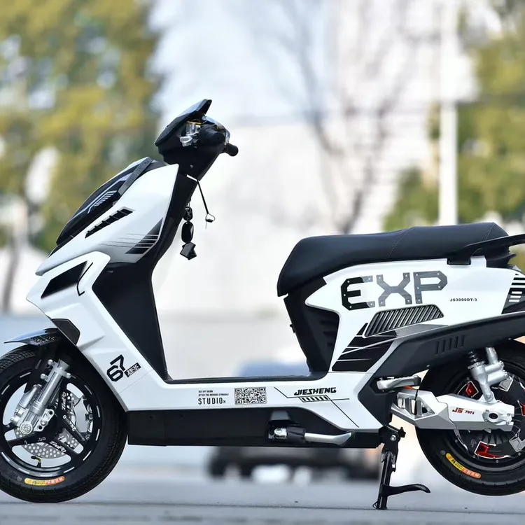 【定制款】赛道版高性能通勤代步外卖大踏板大空间长续航智能电动车