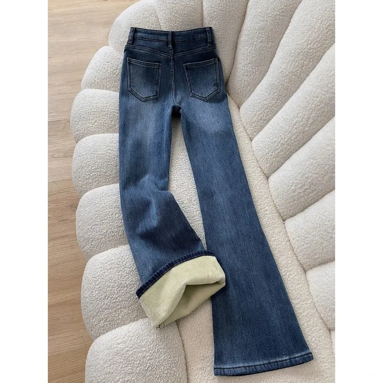 复古蓝加绒微喇牛仔裤女2025年新款秋冬高腰修身显瘦百搭马蹄裤
