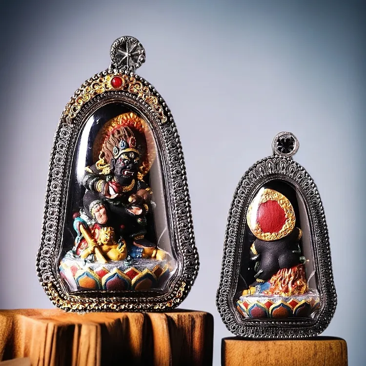 黑财神立体纯银擦擦纯手工手绘唐卡随身擦擦嘎乌盒黑财神唐卡吊坠