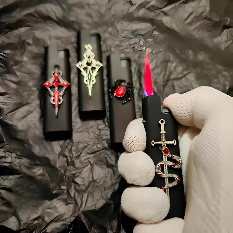 打火机防风创手作户外高档粉色火焰可充气送男朋友专业级运动器材