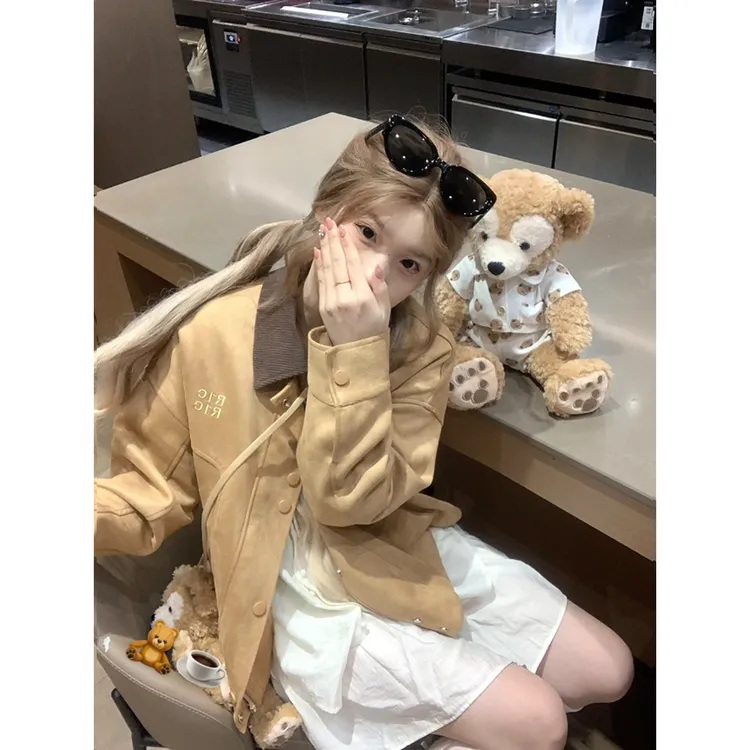 巨好看的早秋卡其色麂皮绒夹克女装2025秋季新装短款百搭时尚外套