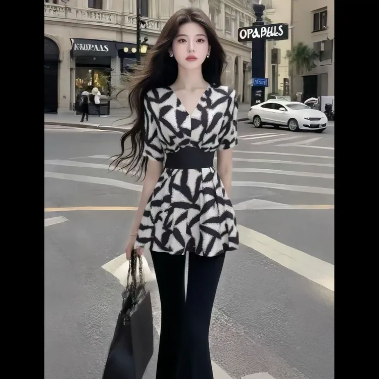 黑白撞色小众设计感修身上衣气质长裤两件套夏季新款法式御姐穿搭