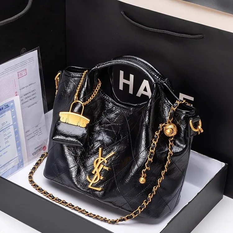 香港品牌包包女2025新款时尚百搭小香风菱格链条包手提单肩斜挎包