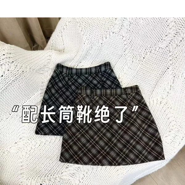 小乖逃双色！休闲时尚黑咖色半裙格子高腰显瘦潮流百搭款M9325