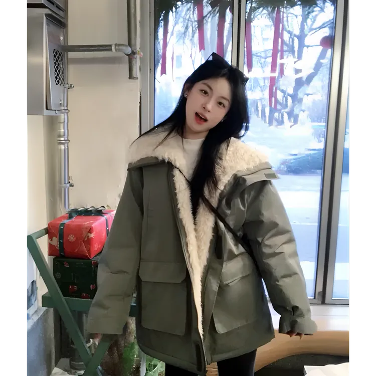 2025年冬季新款工装棉服女潮加厚加绒显瘦设计感小个子宽松厚外套