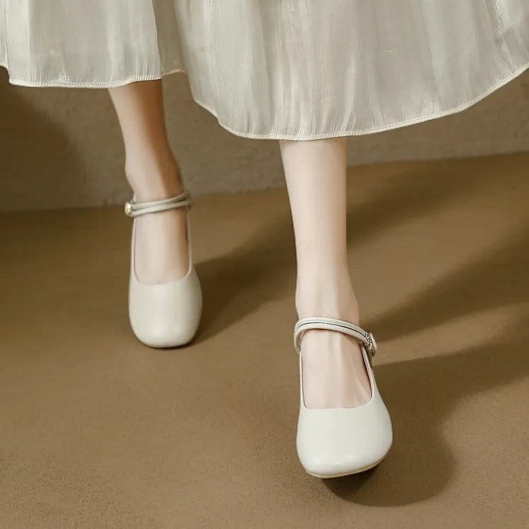 高跟ZHR/则则网红款百搭小皮鞋休闲新款圆头一字凉鞋女款2025爆款