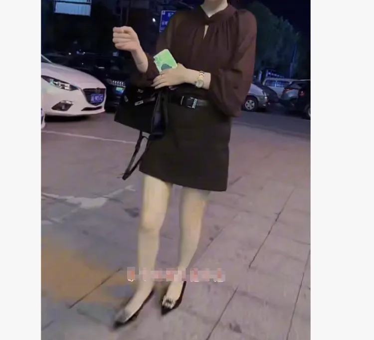 时尚潮流百搭精品女装dgd6195