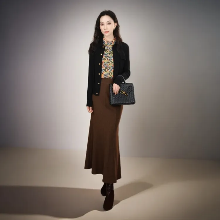 哥弟羊毛显瘦半裙时尚通勤琥珀流光修身女开叉秋冬半身裙120030