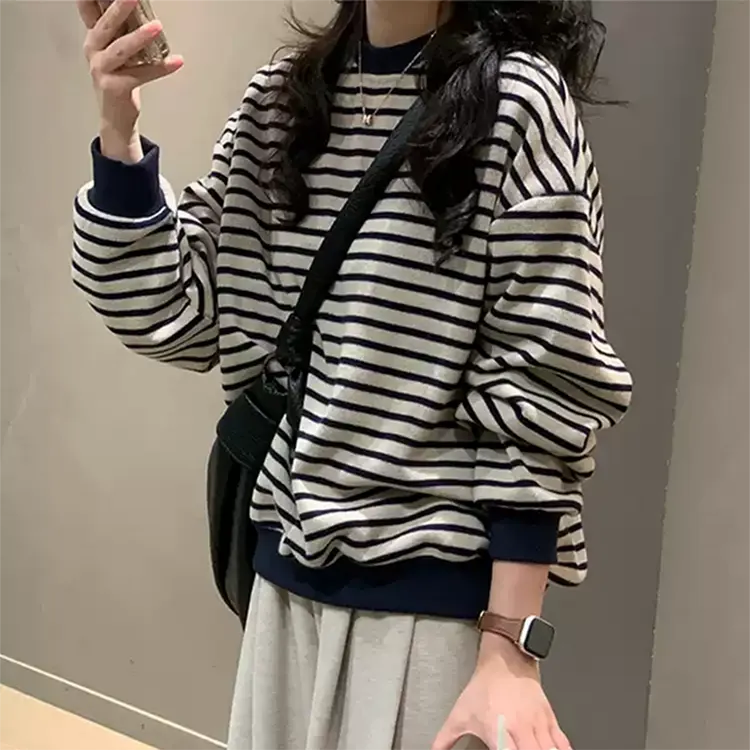 复古条纹长袖圆领卫衣女秋季2025新款宽松设计感大码休闲针织上衣