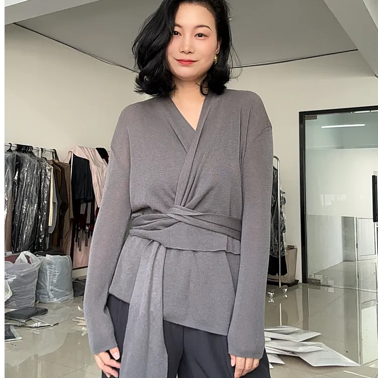 怦然心动2025 雅高小众设计毛针织秋冬短上衣设计感慵懒法式飘带