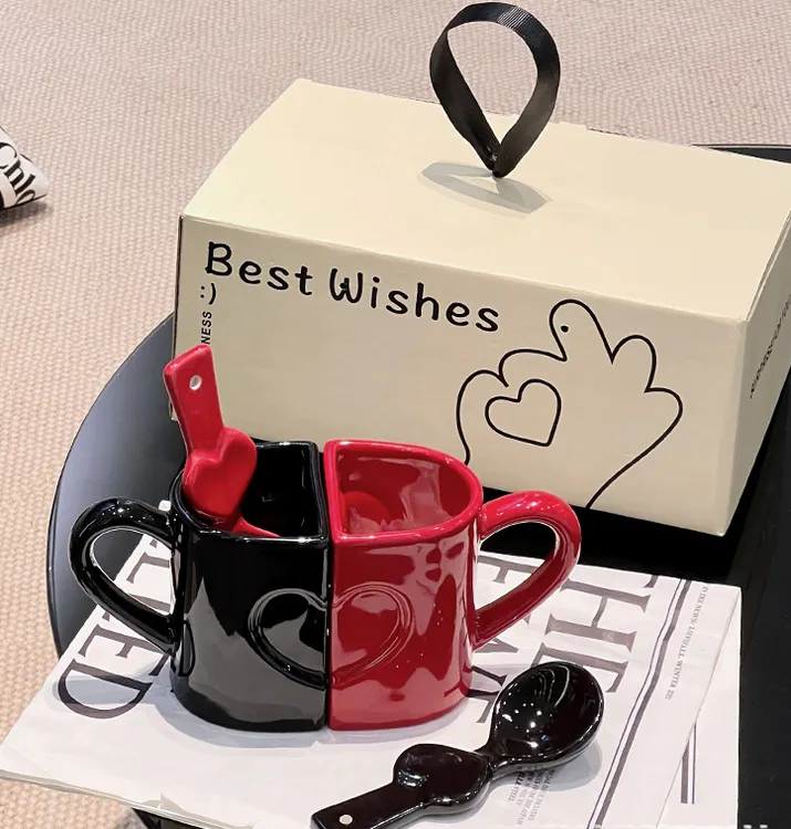 情人节礼品杯情侣对杯马克杯陶瓷杯情侣水杯一对创意可爱家用