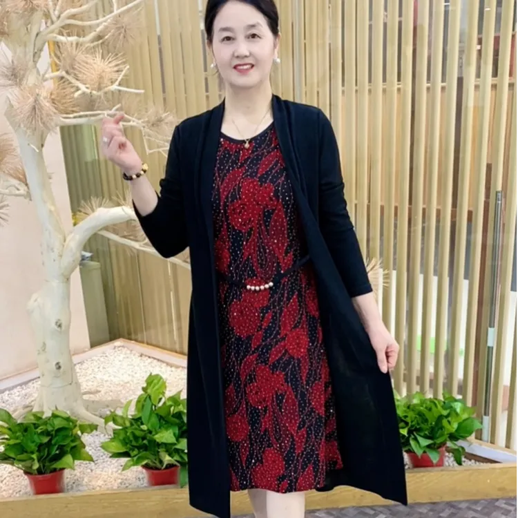 新款中老年时尚洋气妈妈装秋季显瘦百搭气质中长款假两件套连衣裙