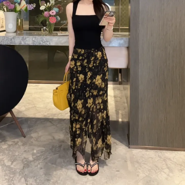【黄玫瑰】百搭新款背心+高级感开叉气质复古碎花半身裙LK2502463