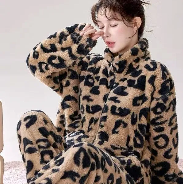 秋冬季珊瑚绒睡衣女士加绒加厚北极绒保暖休闲外穿家居服套装新款