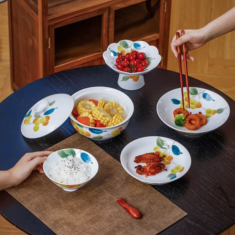 枇杷整套景德镇手绘陶瓷餐具高温釉下彩小新清易清洗碗盘18CM