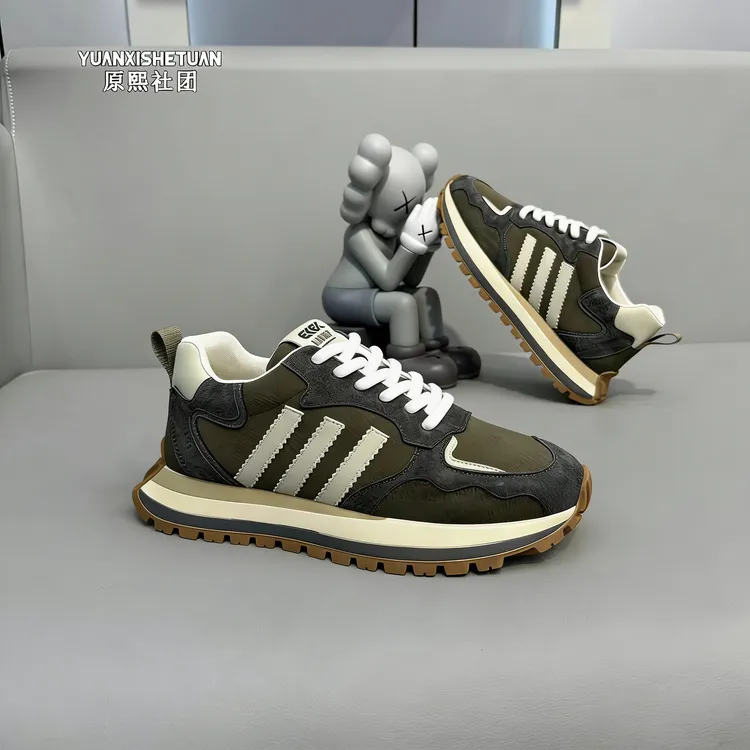 2026春季新款大码男鞋软底时尚休闲百搭防滑耐磨阿甘运动潮鞋商品图