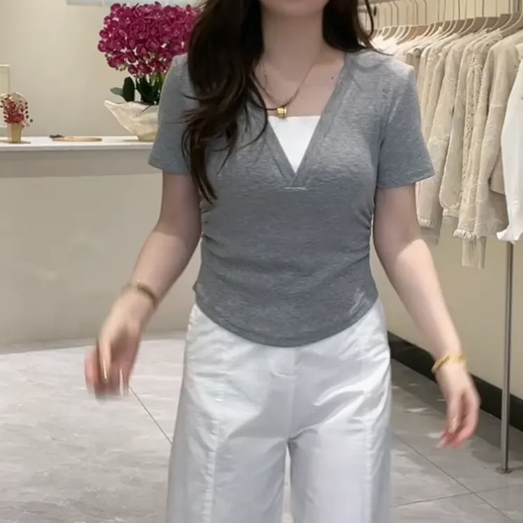 夏季拼色V领假两件设计感显瘦短袖短款修身T恤LK2502929