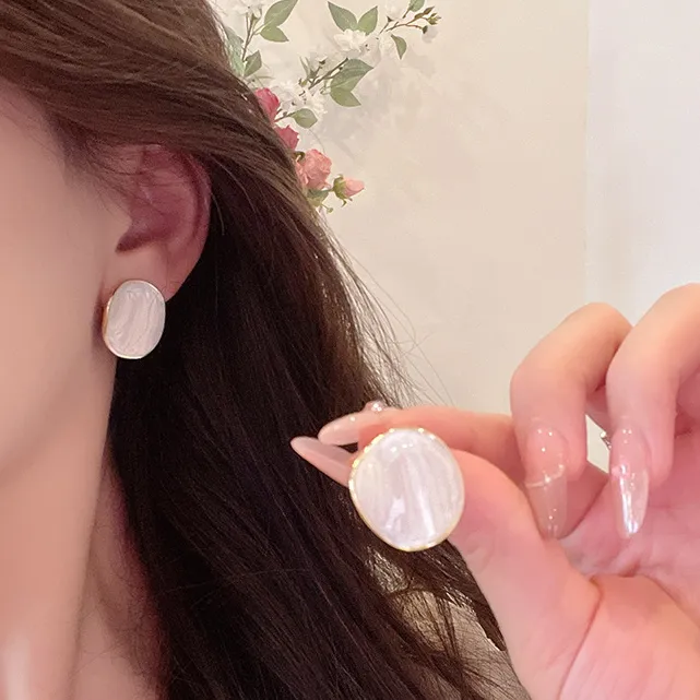 合金耳饰 几何椭圆耳钉女设计感独特气质耳环高级感轻奢耳饰