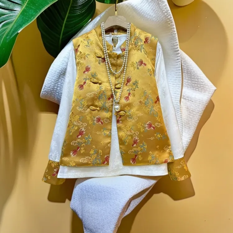 大码女装胖妹妹显瘦气质潮流遮肉洋气国潮风马甲加内搭真两件套装