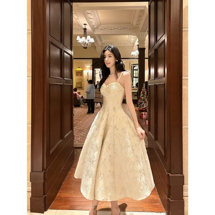 GJFD【天使之翼】法式刺绣小礼服复古气质小众修身蝴蝶生日连衣裙