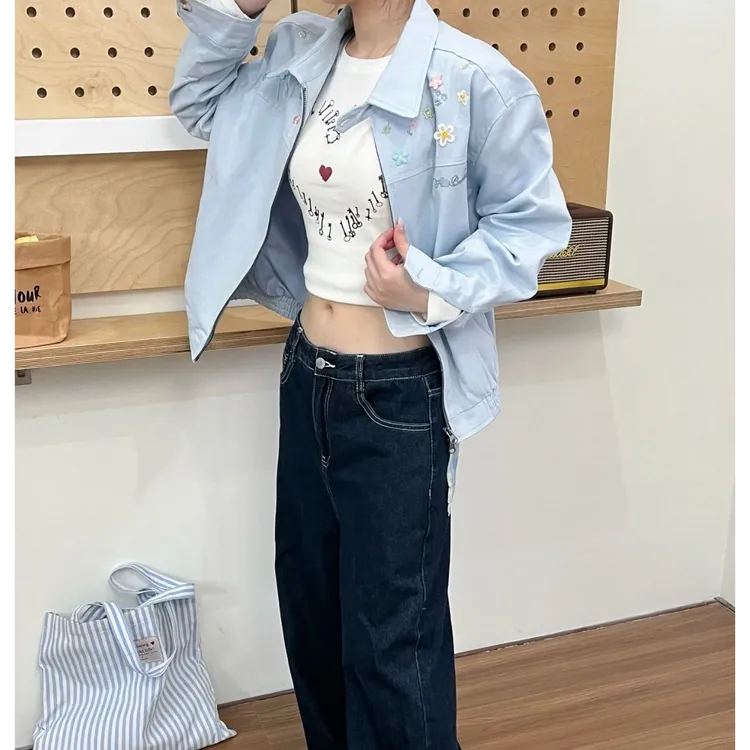 早秋蓝色短款外套女2025秋冬新款设计感小众时尚刺绣翻领夹克上衣